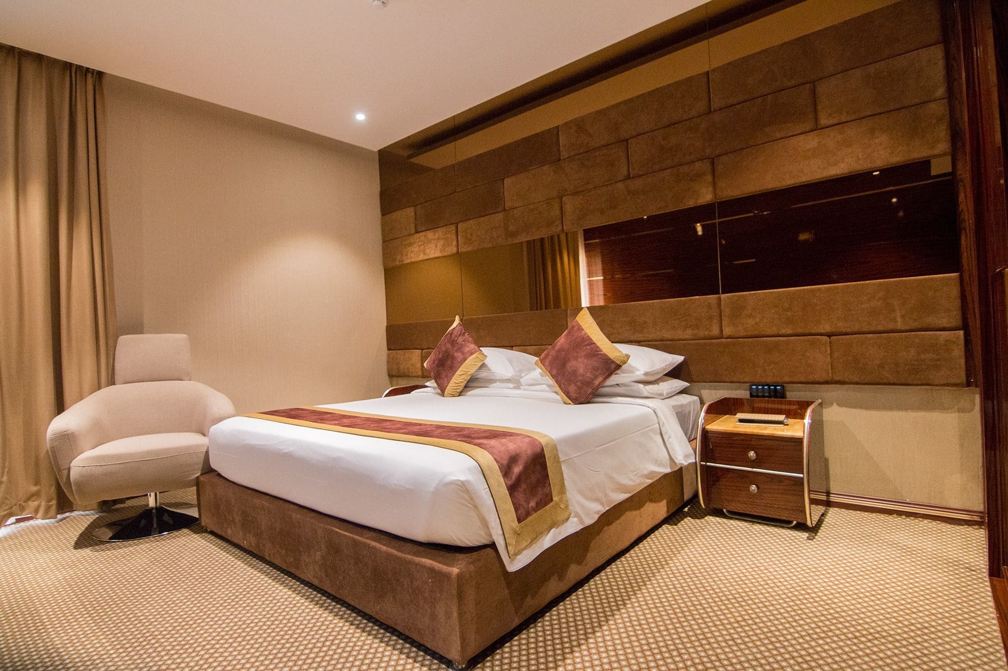 City Park Hotel Apartments Muskat Bagian luar foto